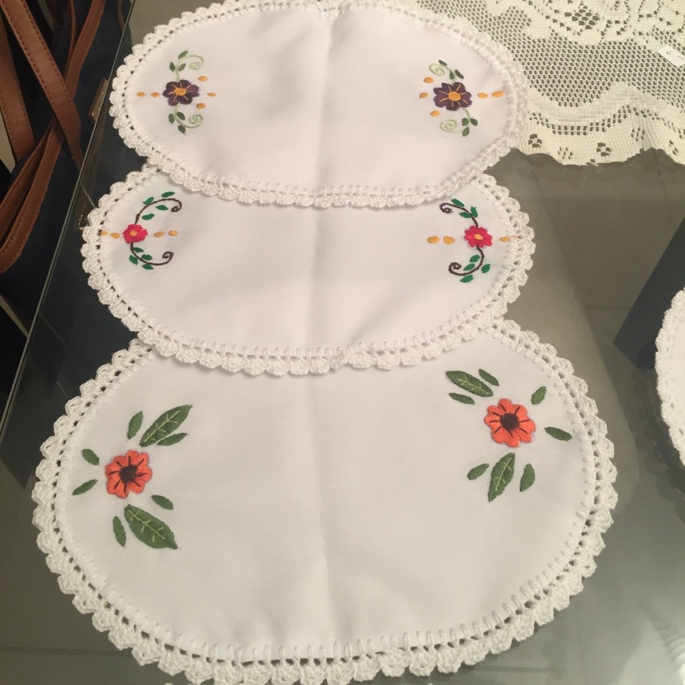 One of a kind embroidered table tapestries 🌸